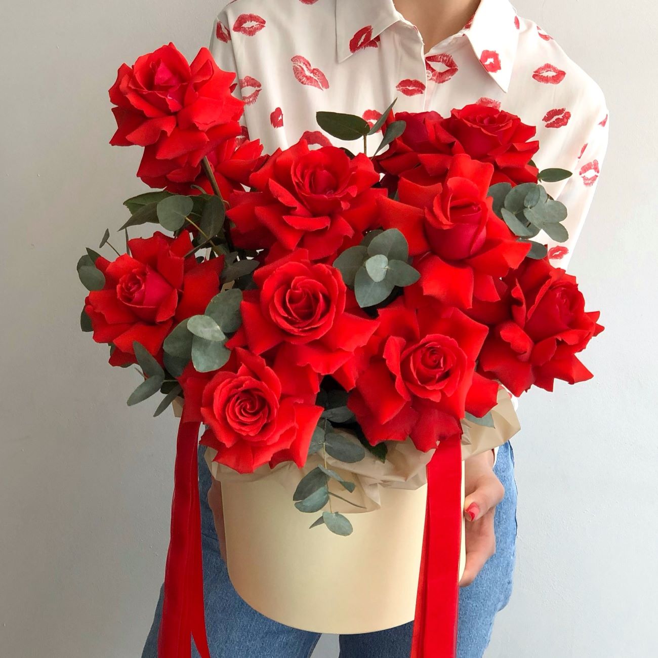 КОРОБКА ИЗ ФРАНЦУЗСКИХ РОЗ