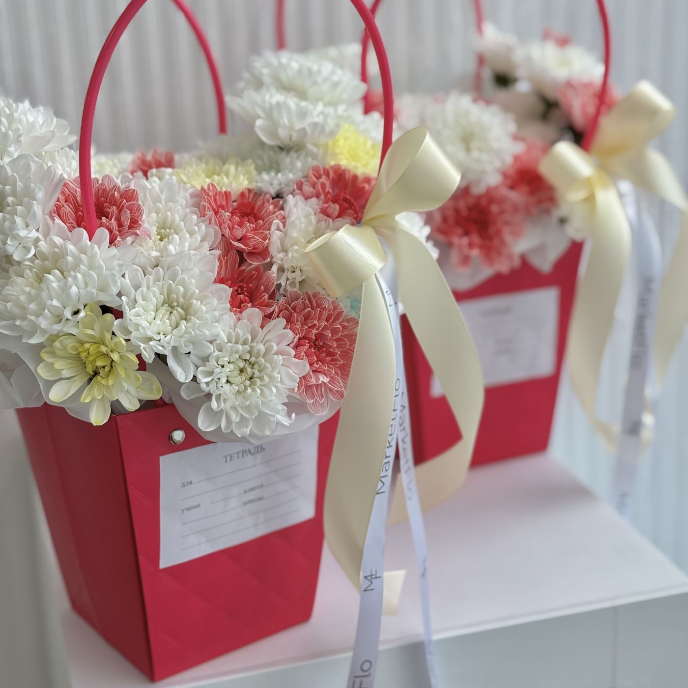 КОМПОЗИЦИЯ С ХРИЗАНТЕМАМИ