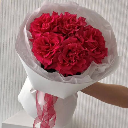 БУКЕТ С ФРАНЦУЗСКИМИ РОЗАМИ