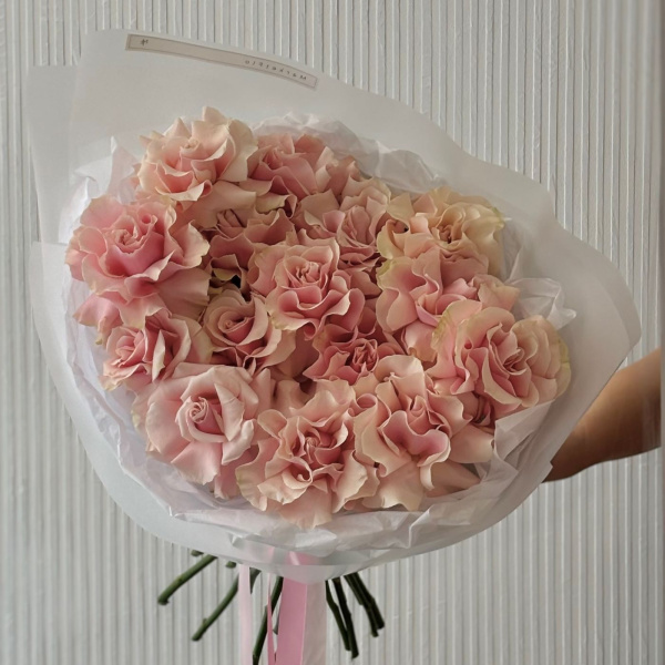 БУКЕТ ИЗ ФРАНЦУЗСКИХ РОЗ