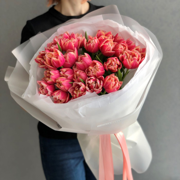 БУКЕТ ИЗ ТЮЛЬПАНОВ