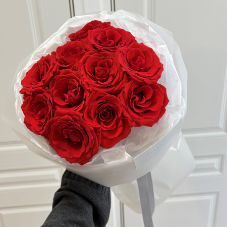 БУКЕТ ИЗ АЛЫХ РОЗ