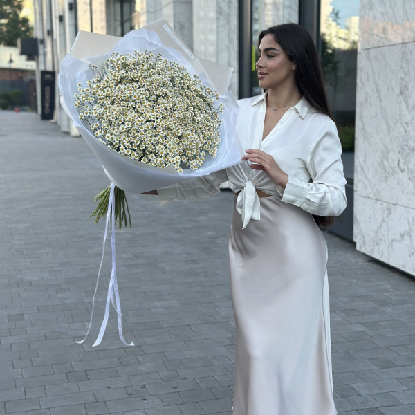 БУКЕТ С РОМАШКАМИ МАТРИКАРИЯ