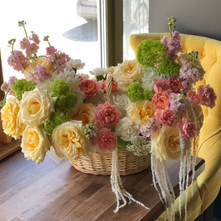 КОРЗИНА С ЦВЕТАМИ