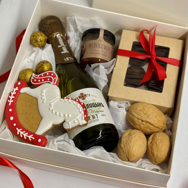 ПОДАРОЧНЫЙ НАБОР "СНЕЖНАЯ ЗИМА"