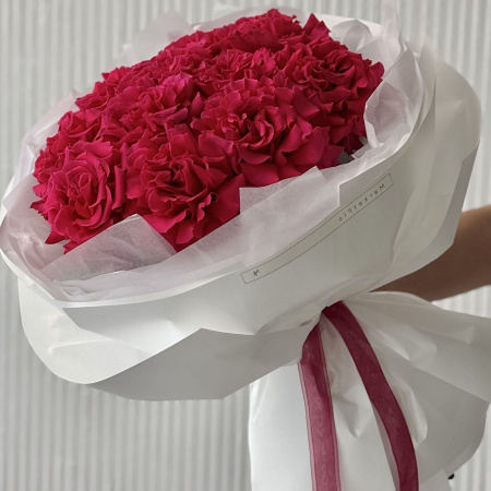 БУКЕТ С ФРАНЦУЗСКИМИ РОЗАМИ