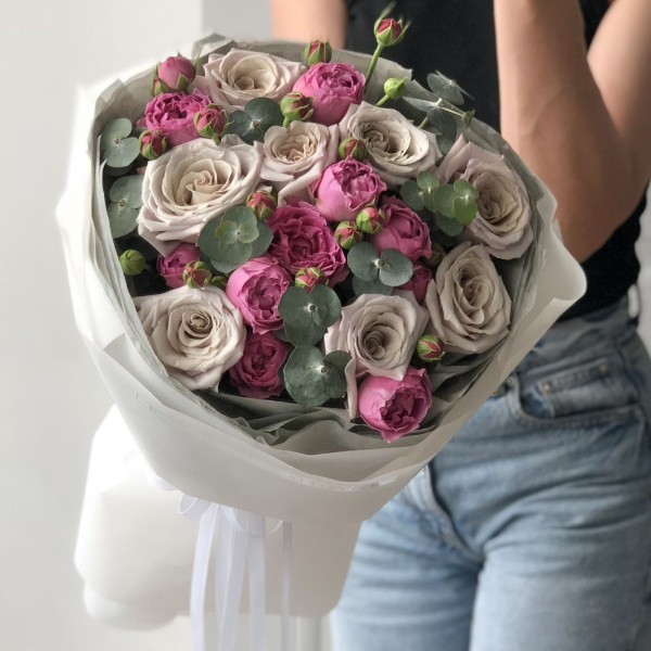БУКЕТ ИЗ РОЗ МЕНТА И МИСТИ БАБЛС