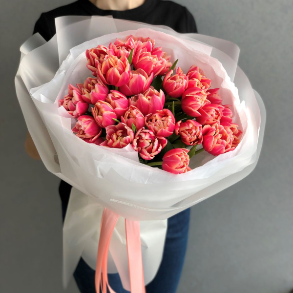 БУКЕТ ИЗ ТЮЛЬПАНОВ