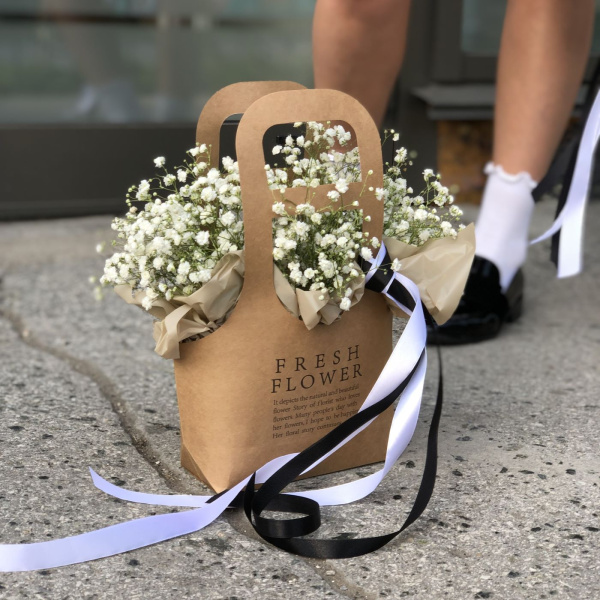 КОРОБКА С ГИПСОФИЛОЙ