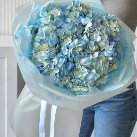 БУКЕТ С ГОРТЕНЗИЯМИ