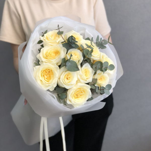 БУКЕТ ИЗ ПИОНОВИДНЫХ РОЗ