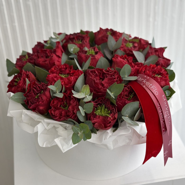 КОРОБКА С РОЗАМИ РЭД АЙ