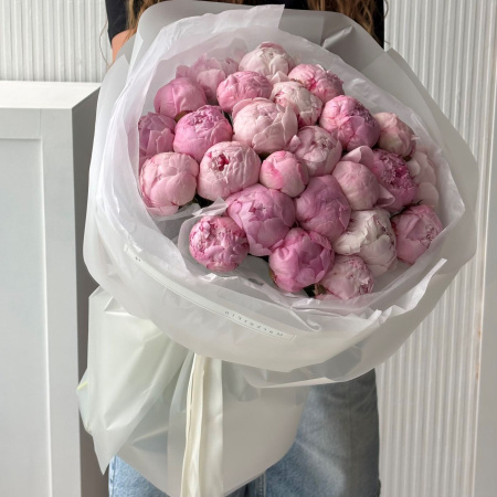 БУКЕТ ИЗ 25 ПИОНОВ